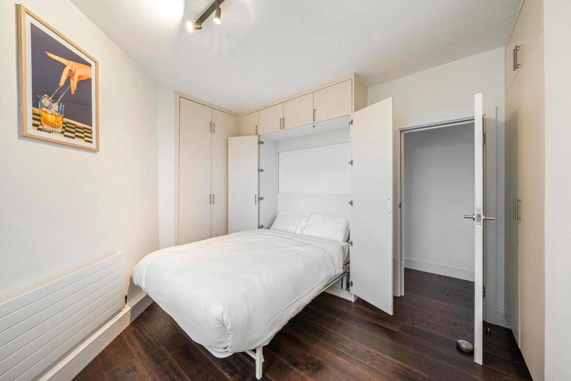 Relax, Play And Work In London Apartment Exterior photo